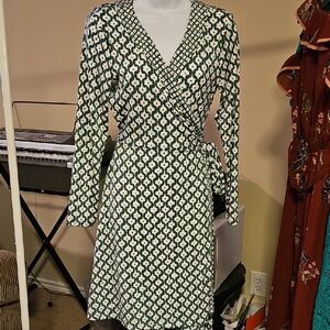 Banana Republic Long Sleeve Wrap Dress in Green and Cream